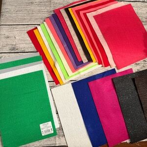 NWT! Huge lot of felt sheets, brand new w/tags. Never used. Great for crafters!